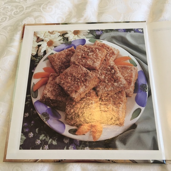 Light Cooking DESSERTS - Picture 3 of 6